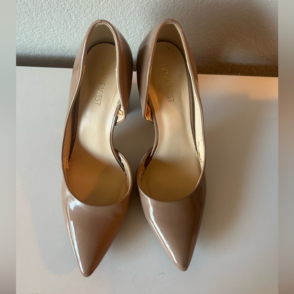 Nine West Beige Chunky pointed heels